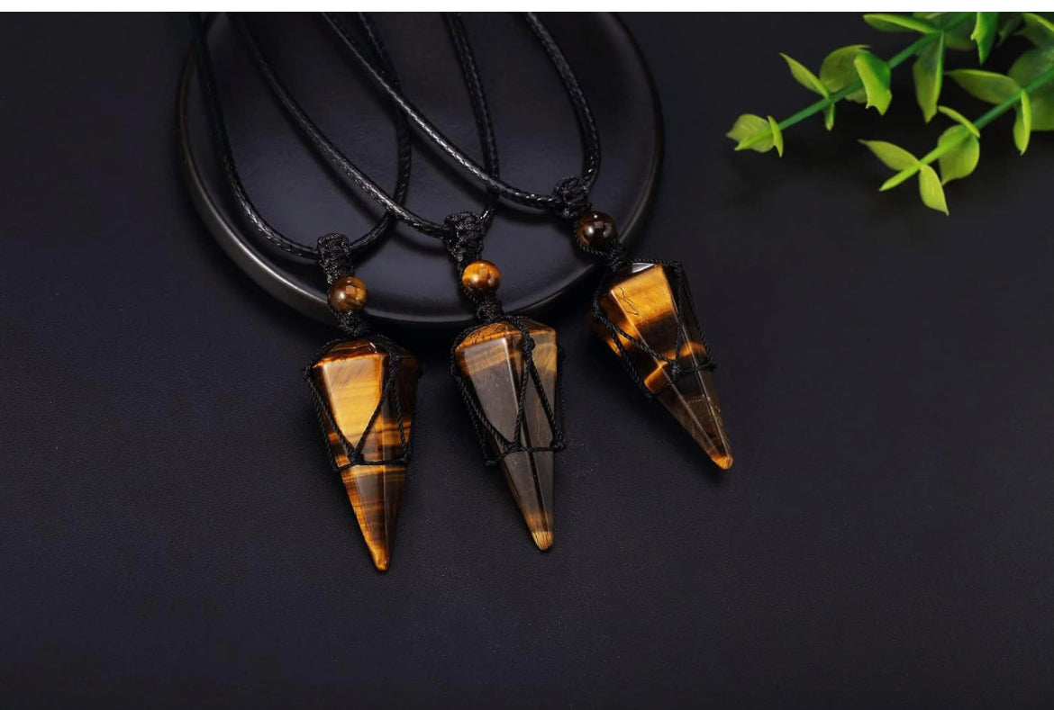 Tiger’s Eye Point Necklace